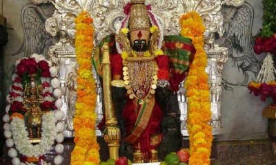 जुगाड्या माधव मंदिर 52 शक्तिपीठों में से एक है।