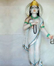 नवरात्र के दूसरे दिन जरूर पढ़े माँ ब्रह्मचारिणी की यह कथा