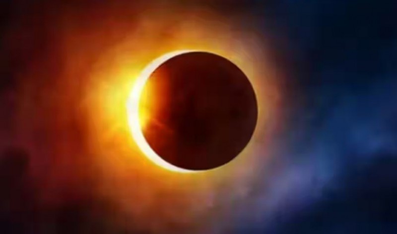बेहद खास है इस बार का सूर्य ग्रहण, 54 साल बाद बनने जा रहा है ये अद्भुत संयोग