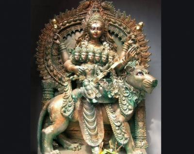 आज है नवरात्र का पांचवा दिन, जरूर पढ़े माँ स्कंदमाता की यह पावन कथा