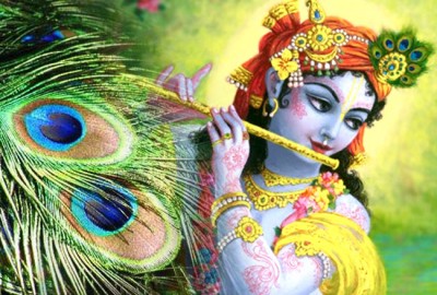 Why the Krishna adorns peacock feathers on his forehead, know the secret