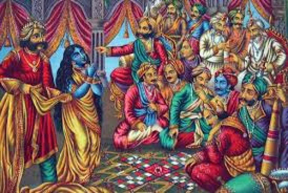 Dhritarashtra's step-brother became angry when Draupadi was kept at stake, know who?