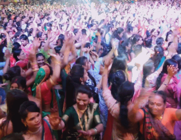 पूरी रात दिखा हरतालिका तीज का उल्लास, महिलाओं ने जागरण कर की शिव-पार्वती की आराधना