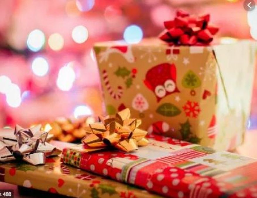 These are some unique gifts which you can give to your special ones this Christmas