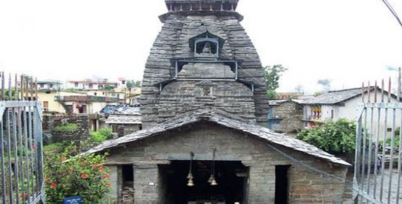 इस मंदिर में गढ़ा हुआ है भोलेनाथ का त्रिशूल, छुपे हैं कई रहस्य