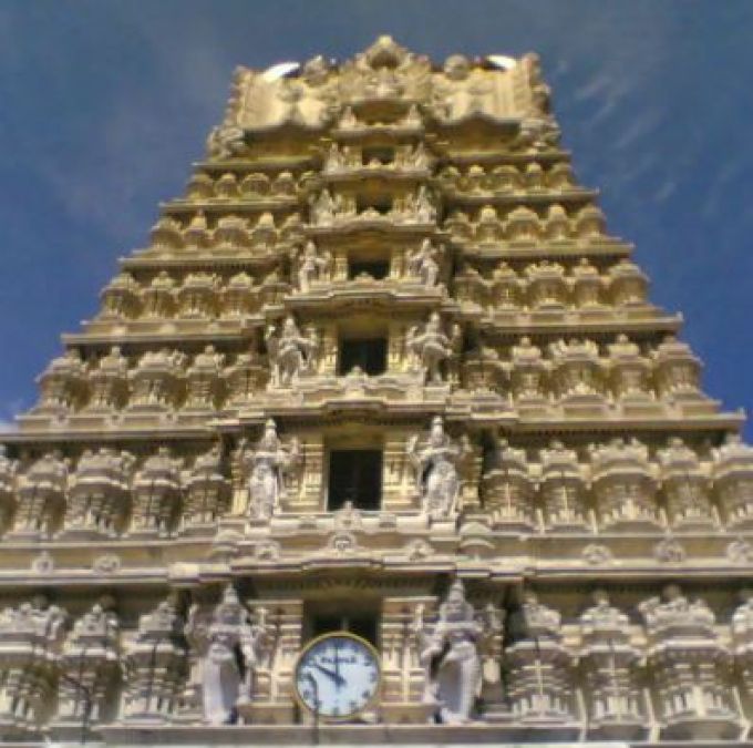 Chamundeshwari temple is a good option for sightseeing in winter, pack your bags now