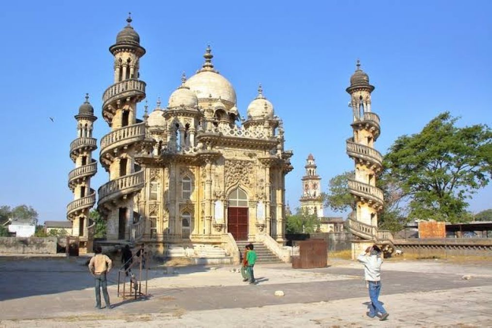 Junagadh is the best destination if you are seeking a beautiful and natural place to visit