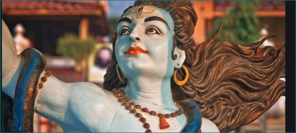 मासिक शिवरात्रि पर शिव को खुश करने के लिए पढ़े 'शिव चालीसा'
