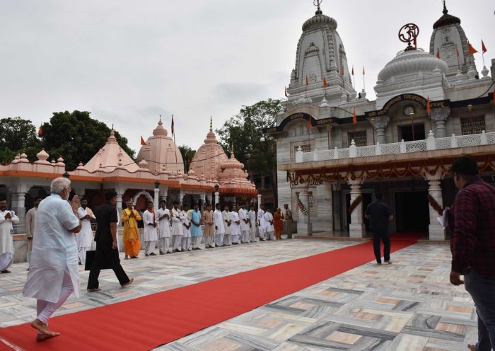 जानिए क्या है मंदिर जाने के फायदे