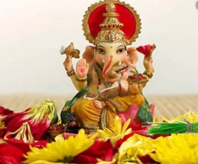 Chant this mantra to please and worship Lord Ganesha