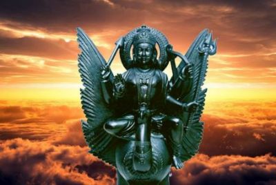 Chant this mantra to end the wrath of Shani Dev
