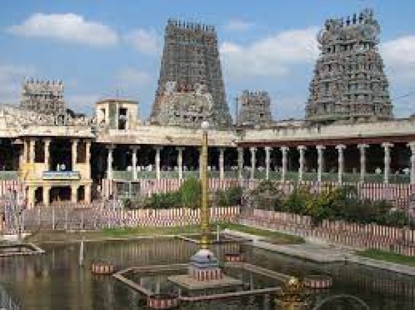 तमिलनाडु में बसा है एक ऐसा मंदिर जहां होती है हर किसी की मुराद पूरी