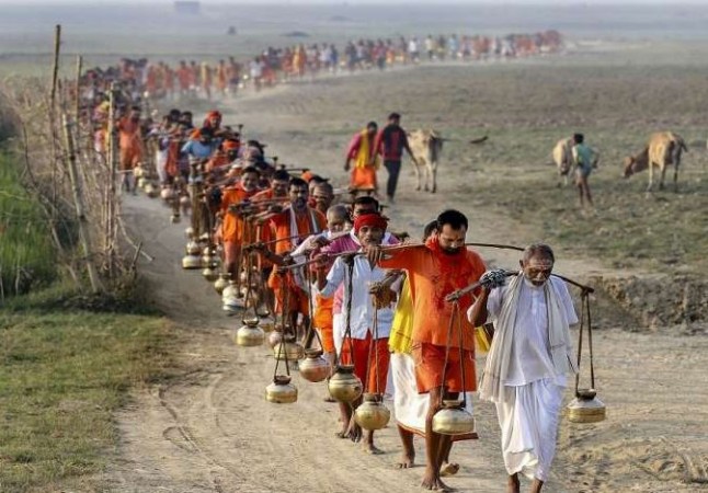 Govt bans Kanwar Yatra, no permission to carry water from religious places