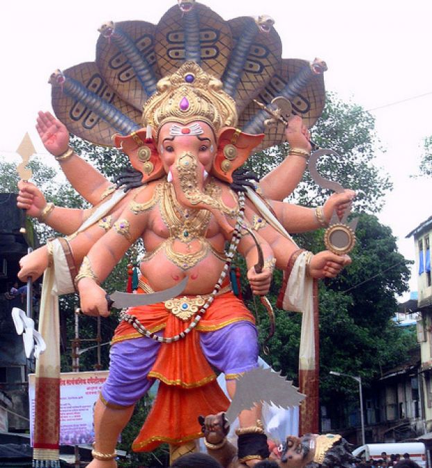 Know where is India's largest Ganesh temple?