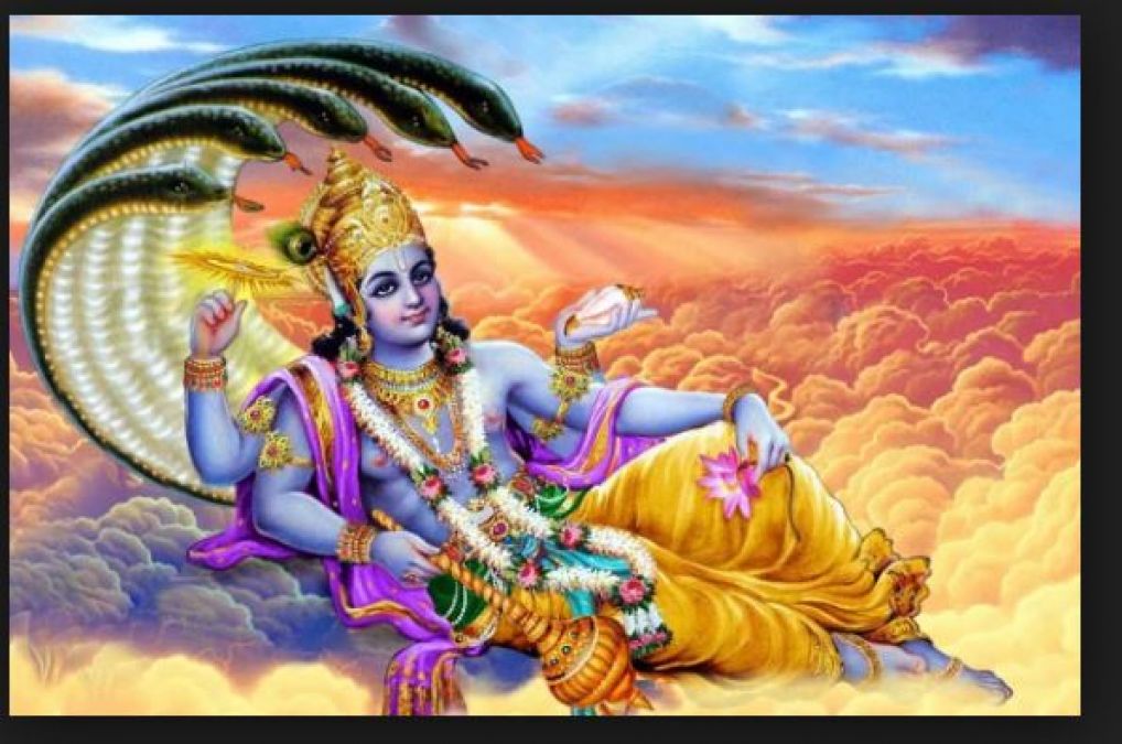 For this reason, Lord Vishnu gave his one eye to Sivaji