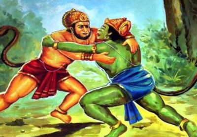 What happened when Bali came in front of Mahabali Hanuman?