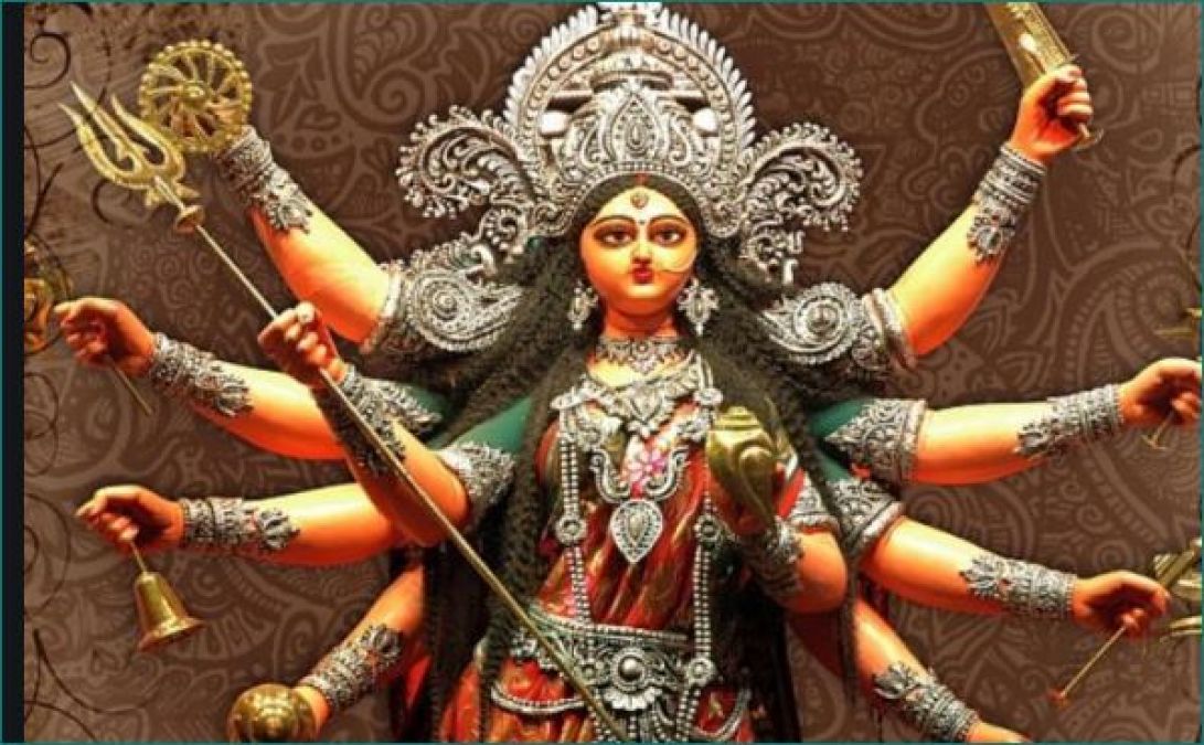 गुप्त नवरात्र के तीसरे दिन जरूर पढ़े माँ त्रिपुरा सुंदरी देवी की कहानी