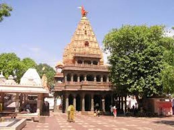 मंदिर के निर्माण एवं रिपेयरिंग के कार्य श्रावण मास के पूर्व करवाने के निर्देश