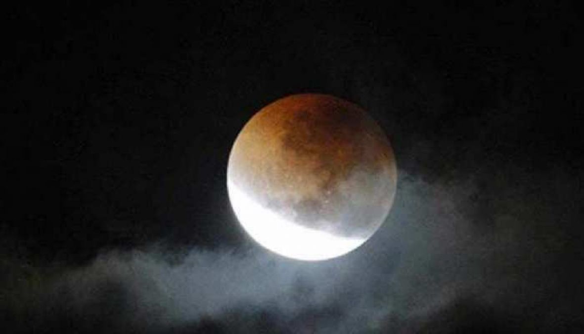Last lunar eclipse of the year seems to be on November 19,