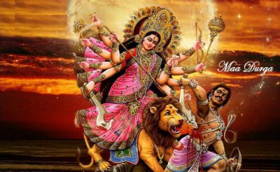 नवरात्री 2018: क्या आप जानते हैं कैसे हुई देवी दुर्गा की उत्पत्ति ?