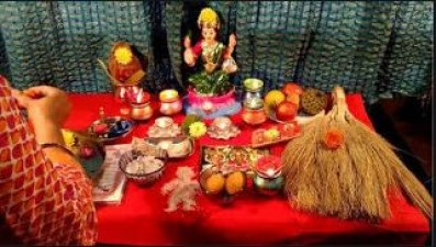 Remove these 5 things from home before Lakshmi Puja on Diwali