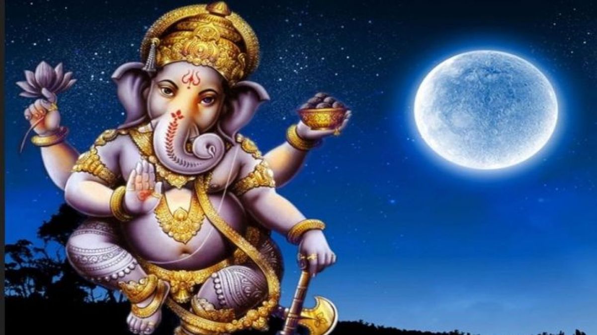 Do not look at the moon during Ganesh Utsav, Otherwise...