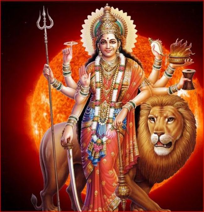 अगर आप नहीं रख रहे हैं नवरात्र का व्रत तो जरूर पढ़े या सुने यह कथा