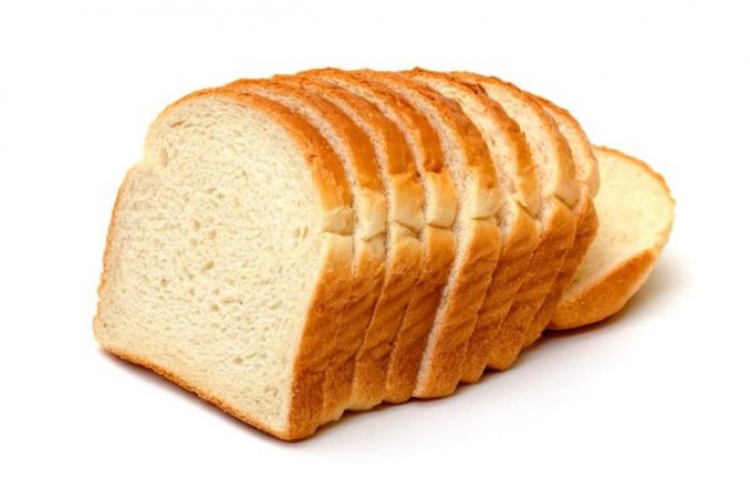 नाश्ते में खाते हैं सफेद ब्रेड तो करें सावधान, खाने से पहले जान लें इसके नुकसान