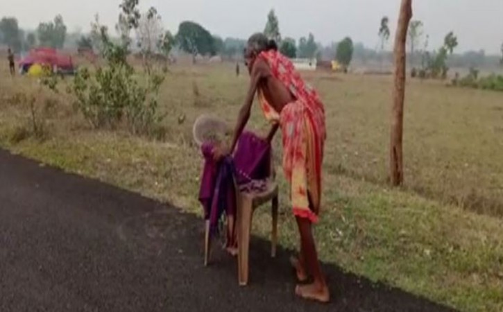 Trending! How 70-yr-old woman walks miles barefoot to collect pension