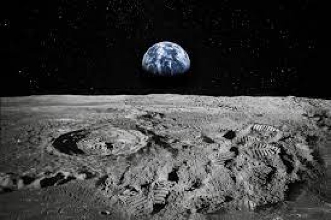 आखिर पृथ्वी पर कितने चाँद है...?