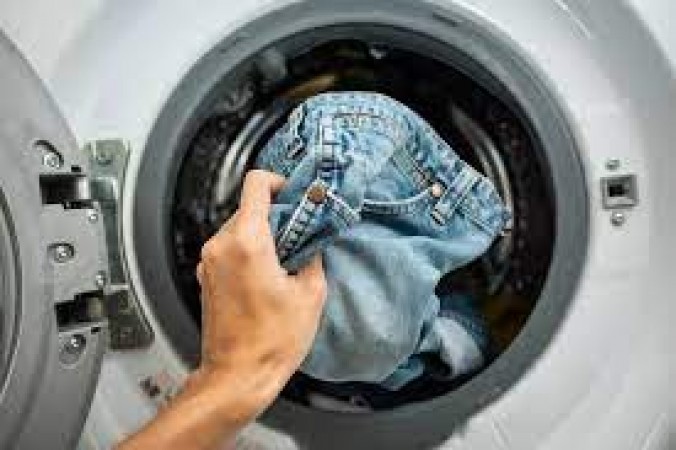 Jeans Hygiene Decoded: When Should You Really Wash Them?