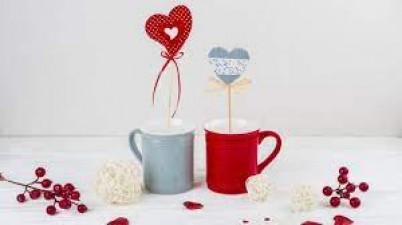 Photo on cup is an old idea, now get your partner's photo printed on these things
