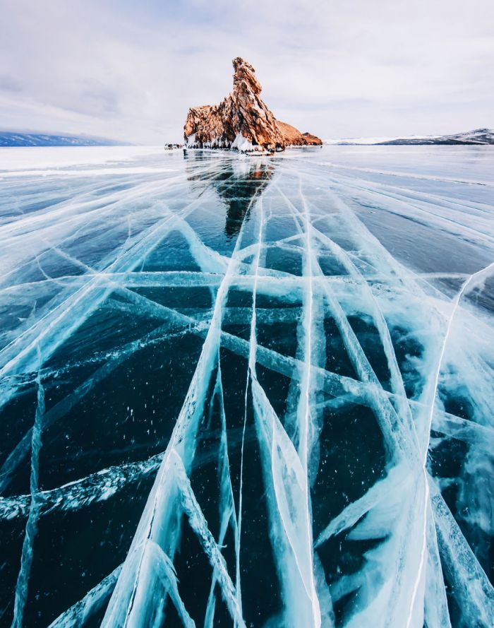 The beauty of 'ice make-up' on the face of Earth, is just amazing!