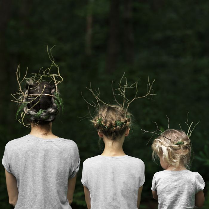 Adorable mumma had an 'awesome photoshoot' with her 'cute daughters'