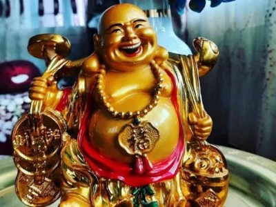Know these important rules before bringing the statue of Laughing Buddha at home