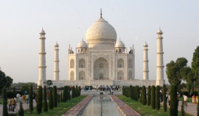 7 Most  Famous  Monuments  In The World