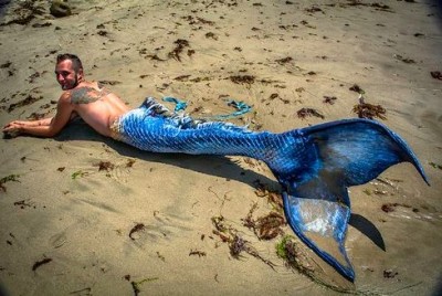 Professional Mermaid/Merman: Entertaining and Performing Underwater as Mythical Creatures
