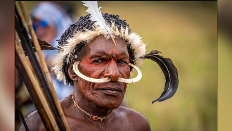 OMG! People Of This Tribe Cuts Off Women's Finger in the name of tradition