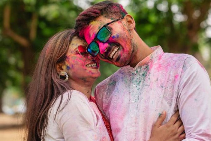 Before Coloring Your Partner on Holi, Learn the Meaning of Each Color