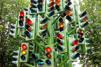 When was the traffic light invented, will driverless cars be able to recognize the signals now?