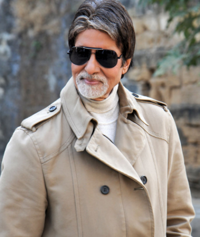 Mega Star Amitabh Bachchan receives his Birthday present early