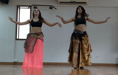 This video of two girls dancing on 