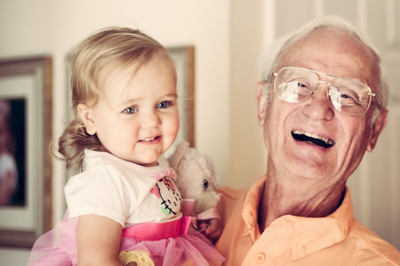2023 में दादा-दादी दिवस पर अपने दादा-दादी को भेजने के लिए 10 व्हाट्सएप संदेश