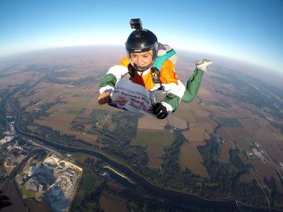 35-Year-Old Woman jumped off From 13,000 Feet to Wish PM Modi on His  68th birthday