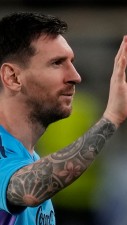 Barcelona wants to sign Messi once again