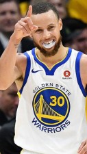 Here is why Steph Curry chew his mouthguard