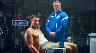 Adam Vinatieri and Rob Gronkowski practise for a real Super Bowl field goal attempt