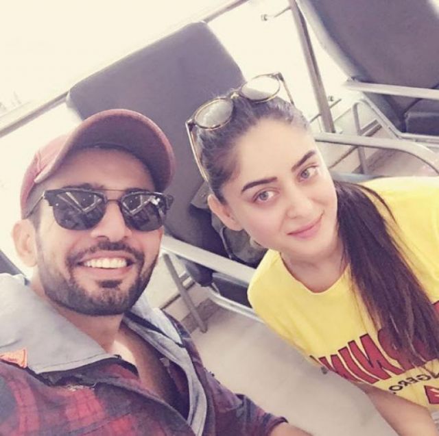 Fun-filled vacation pics of Jay Bhanushali and Mahhi Vij !