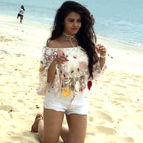 Never seen Hot Avatar of 'Actress Devoleena Bhattacharjee'!!