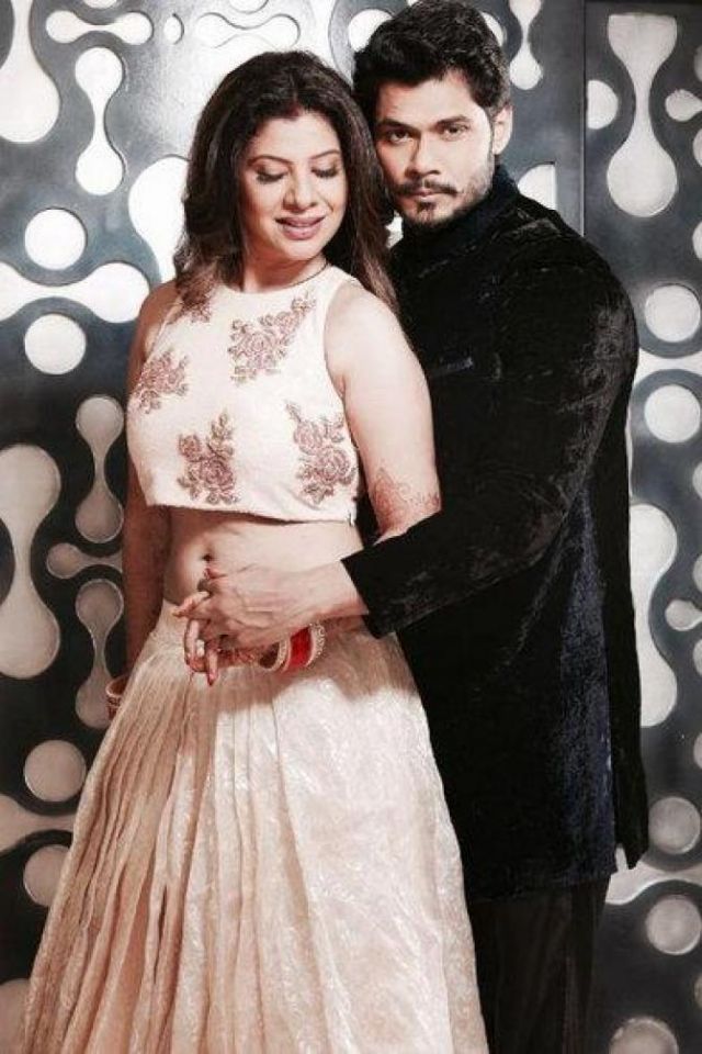 Sizzling post wedding photo shoot of  Sambhavna Seth !